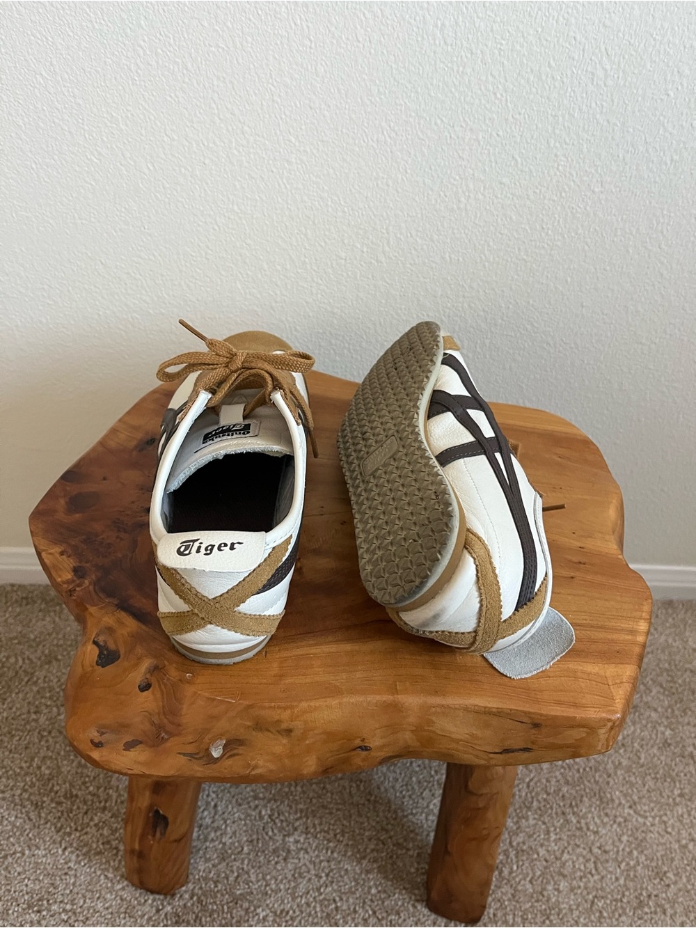 Onitsuka Tiger Brown & White Mexico 66 Sneaker - Picture 5 of 5